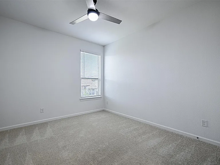 3511 Clara Dr — Photo 27