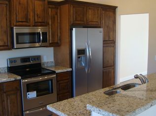 4025 E Laurel Ln, Phoenix, AZ 85028