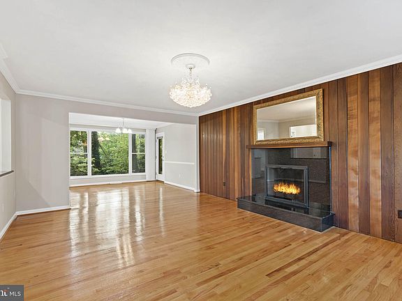 4th image of 119 Southwick Dr
