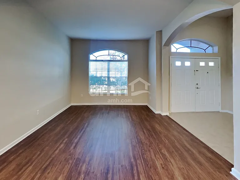 7330 Crescent Palm Dr — Photo 6
