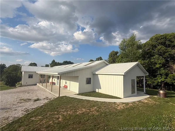 2350 N Whiskey Hollow Road, Salem, IN 47167