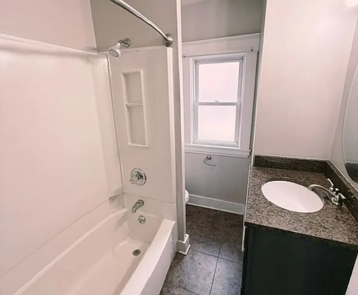 21 Fairbanks St NE — Photo 9