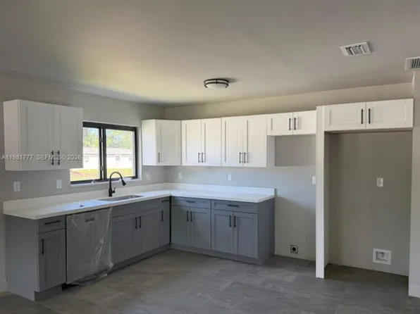 2806 NW 9th Ct, Fort Lauderdale, FL 33311