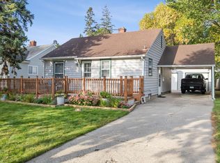 411 12th St N, Moorhead, MN 56560