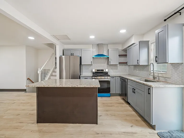 867 Harris Dr — Photo 7
