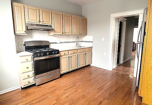 2nd image of 28-32 47th St #3F