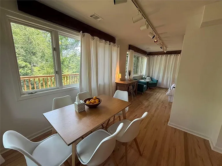 120 Laurel Dr NE — Photo 49