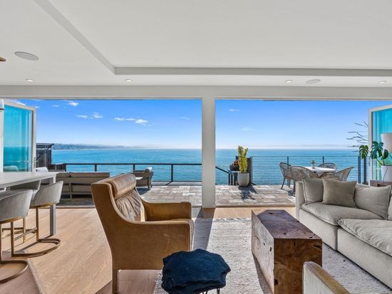 108 Grove Ln, Capitola, CA 95010