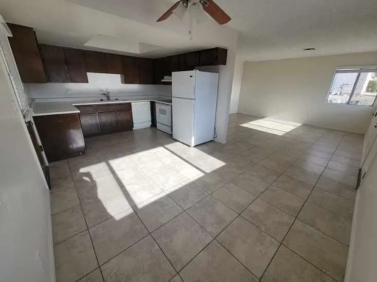 2975 Aladdin Dr #1 — Photo 11