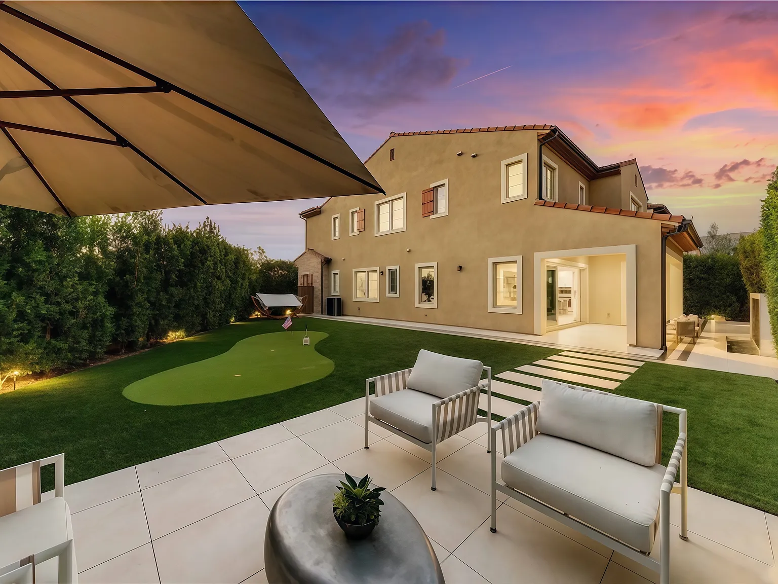 4 bed, 4.5 bath, 3375 sqft, $9,000 — Photo 2