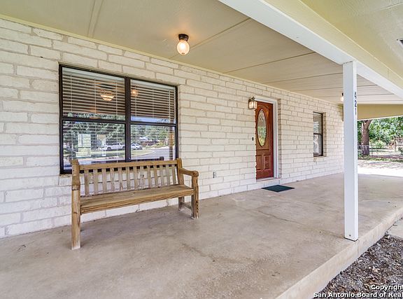 421 W Nimitz St, Fredericksburg, TX 78624 | MLS #1704323 | Zillow