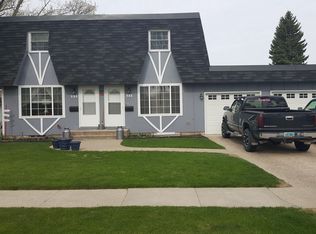 321 23rd St S, Fargo, ND 58103