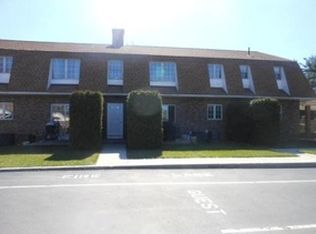 355 Main St APT C, Easthampton, MA 01027