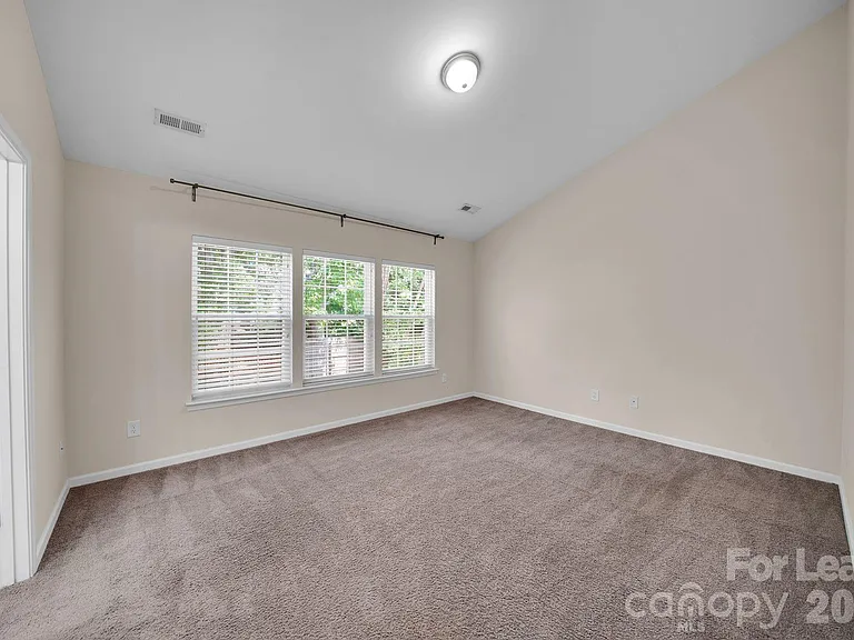 3917 Caliper Pl — Photo 8