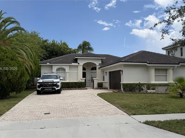 19089 NW 23rd Ct, Pembroke Pines, FL 33029