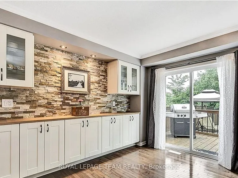 381 Celtic Ridge Cres — Photo 6