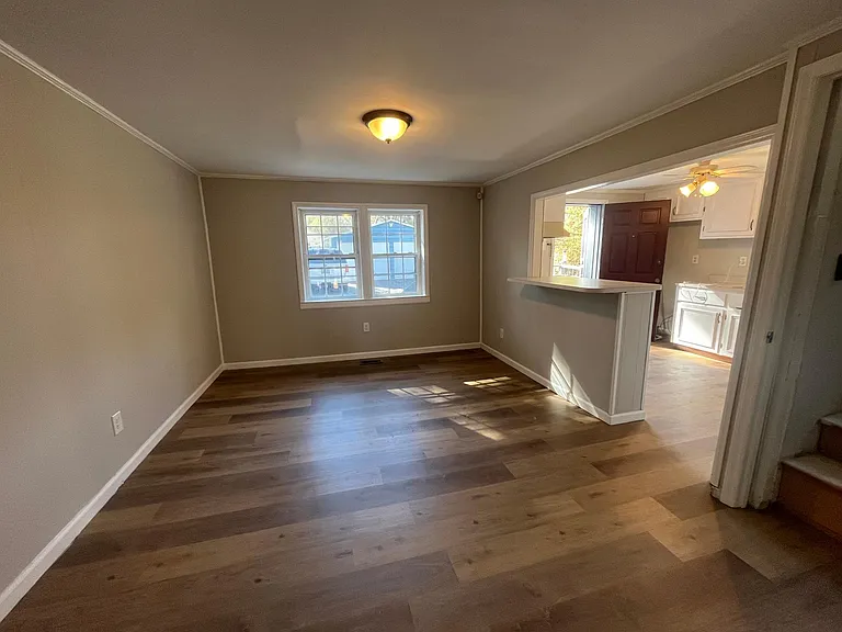 221 Howard Rd — Photo 9