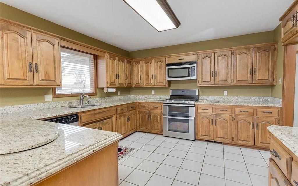 6301 Old Greenwood Rd - Property Image
