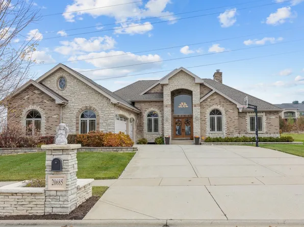 20685 Grand Haven Dr, Frankfort, IL 60423