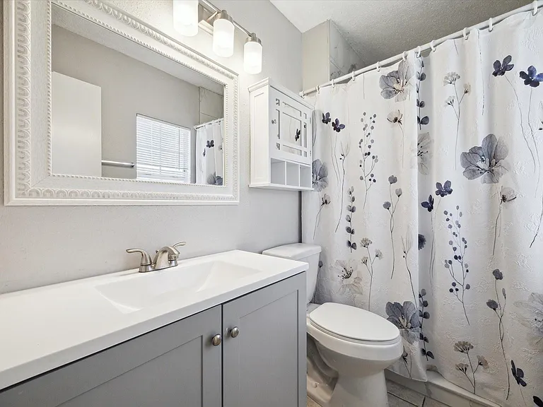 18102 Brooknoll Dr — Photo 10