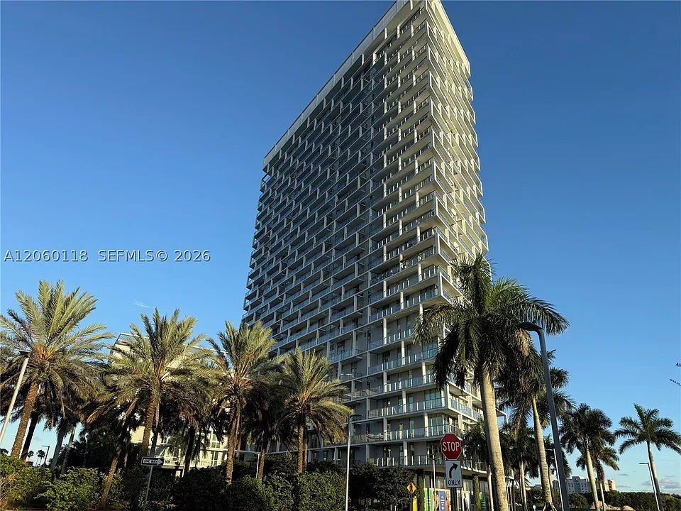 2000 Metropica Way #1105