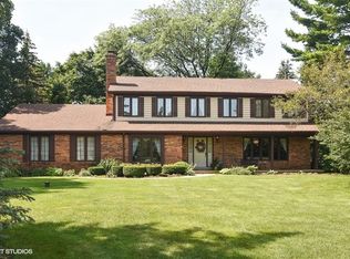 923 Kirkwood Dr, Inverness, IL 60067