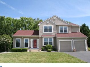 8 Meadowcrest Ln, Bear, DE 19701