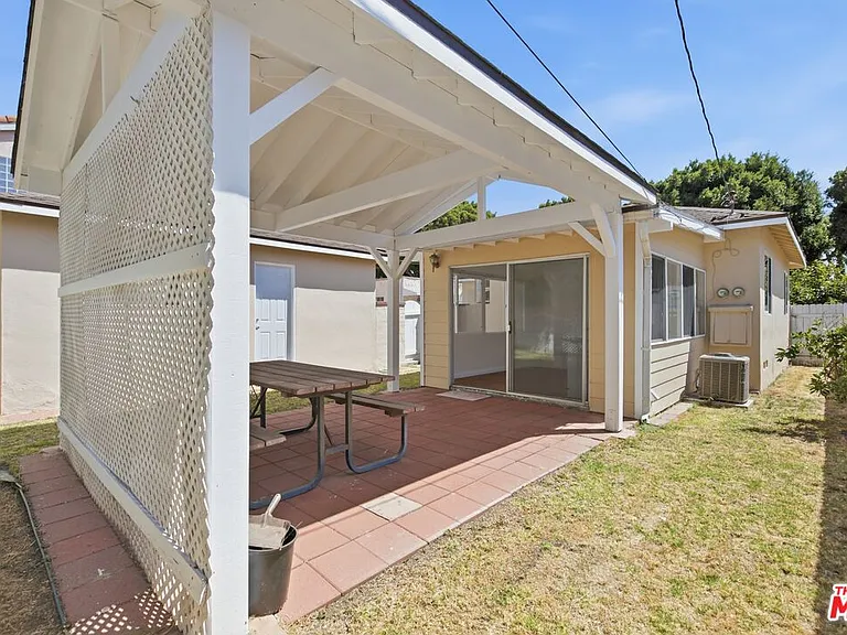 4142 Lincoln Ave — Photo 24
