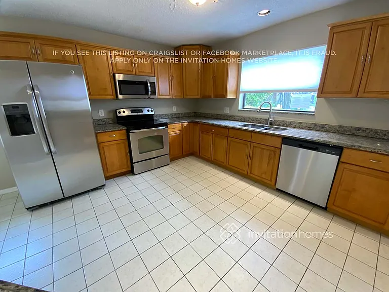 7050 NW 2nd Ter — Photo 5