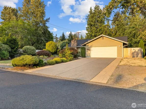 15205 103rd Avenue Ct E, Puyallup, WA 98374