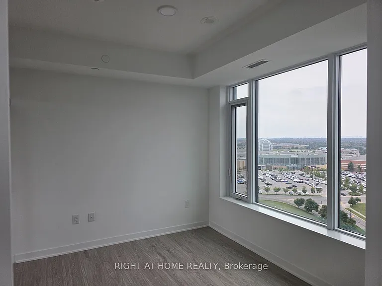 2495 Eglinton Ave W #1410 — Photo 6