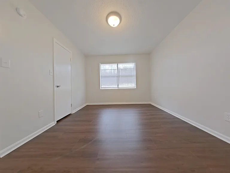 427 S Main St #2 — Photo 12
