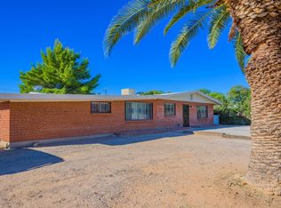2272 E Blacklidge Dr, Tucson, AZ 85719