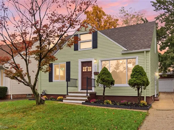 2619 Center Dr, Parma, OH 44134