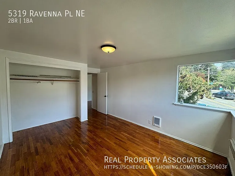 5319 Ravenna Pl NE — Photo 11