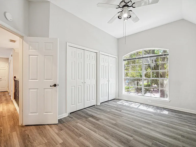 2715 Oakland Dr — Photo 23