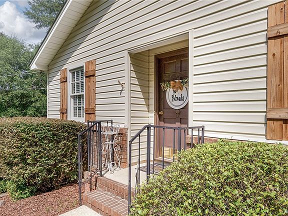3rd image of 13871 New Orleans Dr