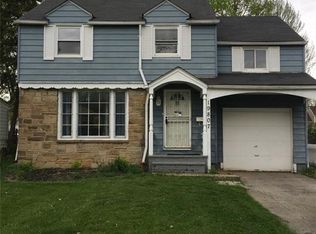 19807 Shakerwood Rd, Warrensville Heights, OH