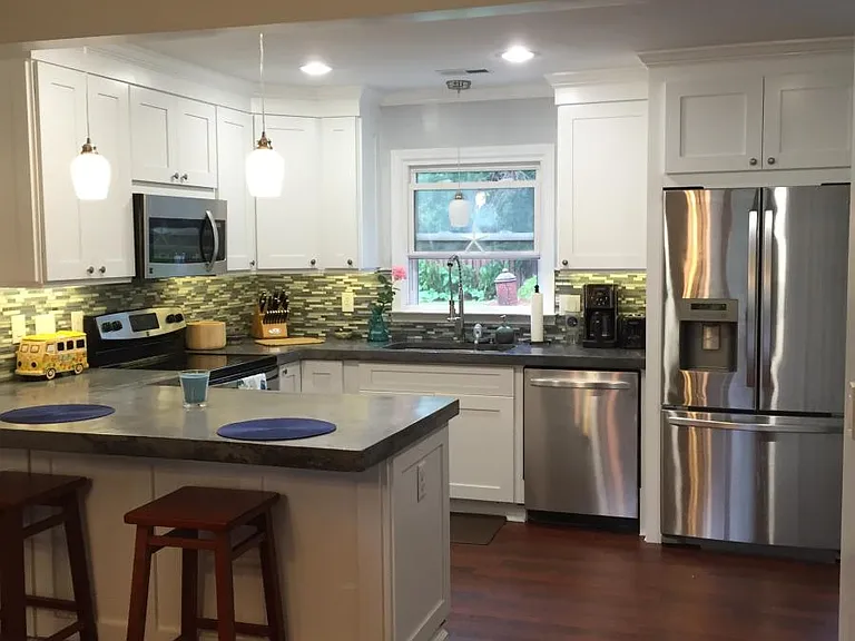 129 W Bedford Rd — Photo 2