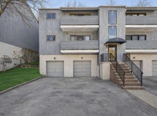 27 Espy Rd BUILDING 27-A7, Caldwell, NJ 07006