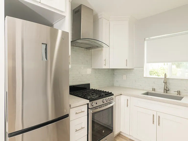 5182 Canoga Ave — Photo 13