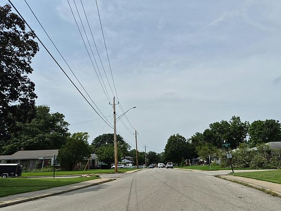 4th image of 5145 University Ave