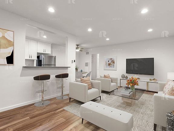 2nd image of 624 N Hayworth Ave APT 7