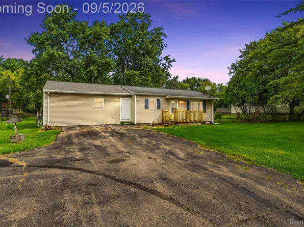 2071 E Dodge Rd, Clio, MI 48420