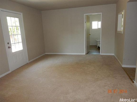 5th image of 400 10th St