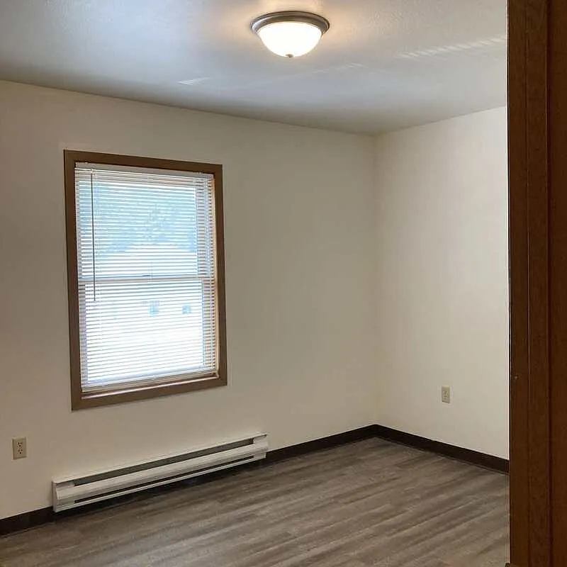 1 bed, 1.0 bath, $749 — Photo 4
