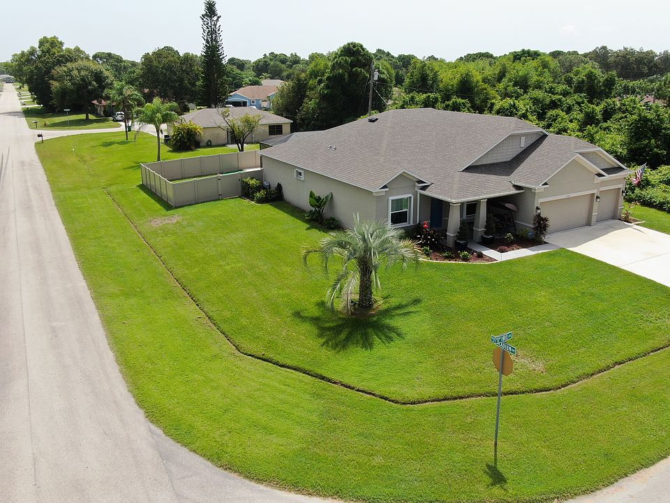 1st image of 2601 SE Ibis Ave