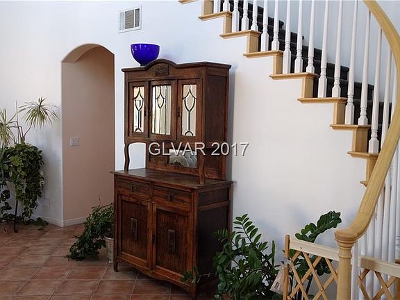 3rd image of 3056 Sabine Hill Ave