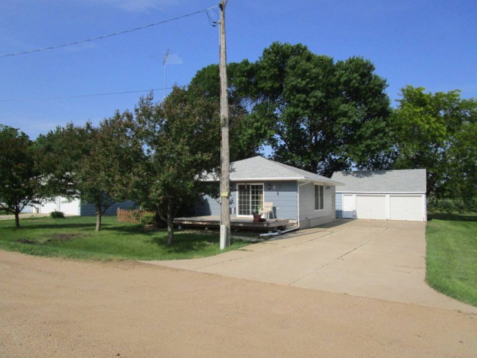 2nd image of 603 Klein St