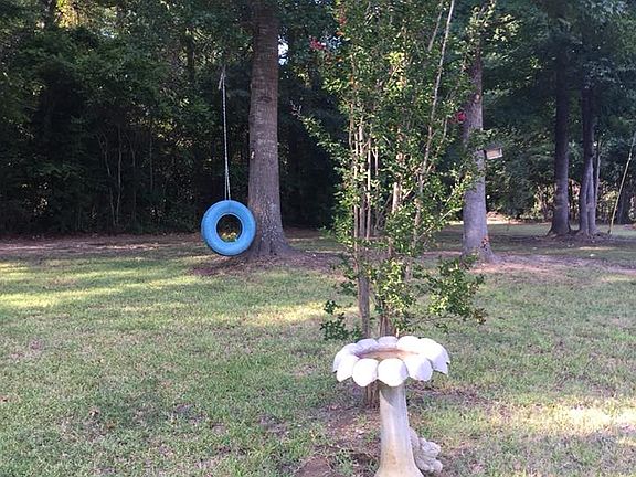 3rd image of 560 County Road 126